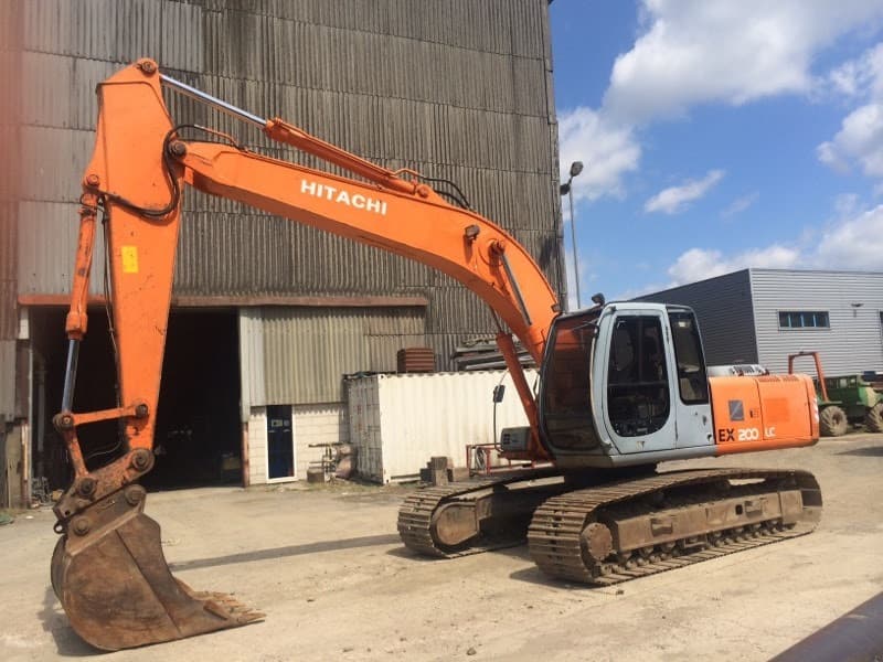 HITACHI EX200-5 CRAWLER EXCAVATOR 2001 - Sold at MOLAI EQUIPMENT