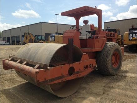 Sakai SV91T Single Drum Roller - photo 2