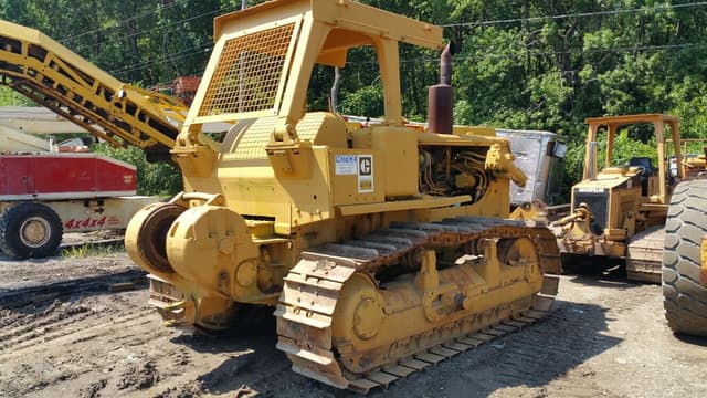 CAT D7G Bulldozer with Standard Blade - photo 14