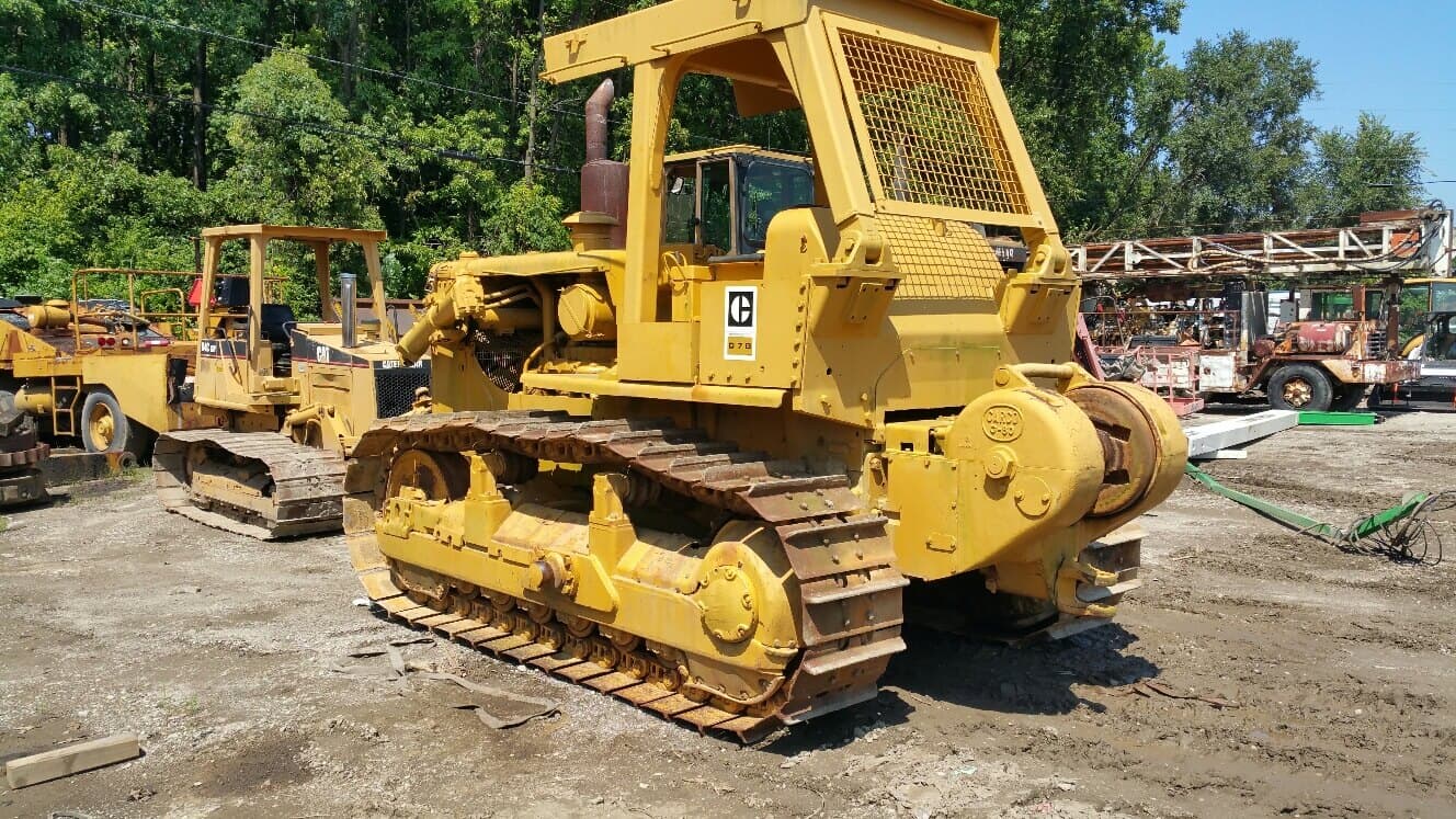 CAT D7G Bulldozer with Standard Blade 1979 - For Sale at MOLAI EQUIPMENT