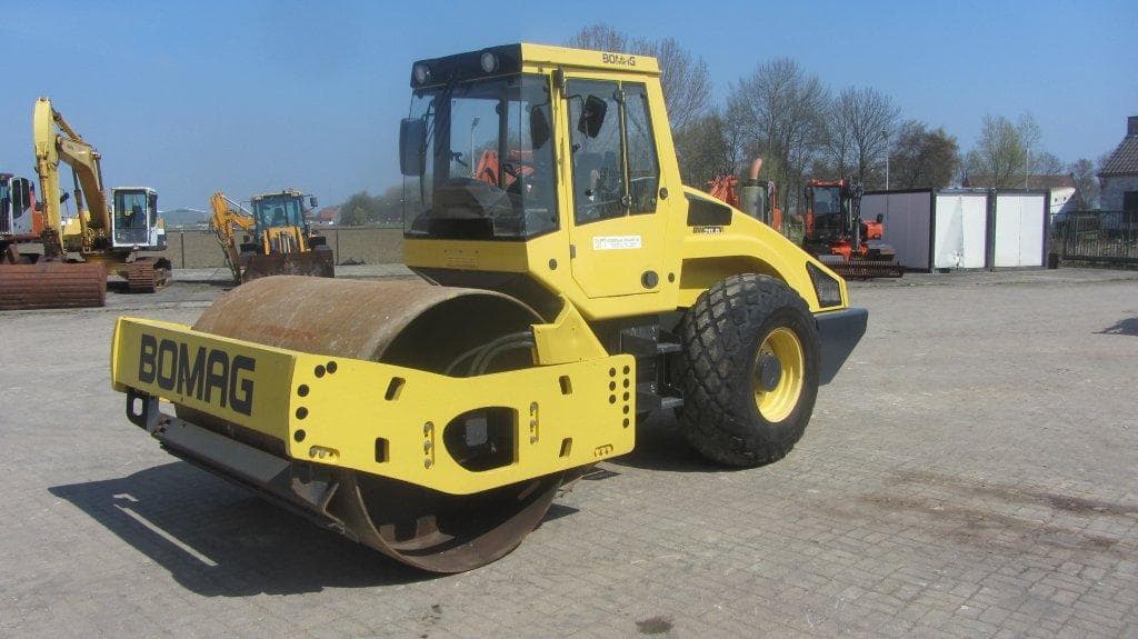 Bomag BW211D-4 Year: 2006 Single Drum Compactor 2006 - Sold at MOLAI EQUIPMENT