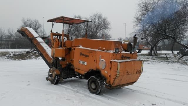 Wirtgen SF1000C Year: 1991 Cold Planner/Milling Machine 1991 - Sold at MOLAI EQUIPMENT