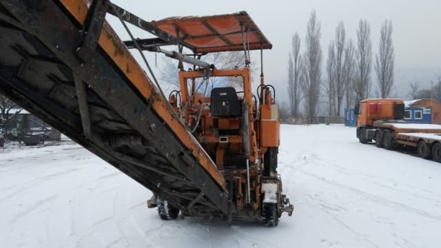 Wirtgen SF1000C Year: 1991 Cold Planner/Milling Machine - photo 3