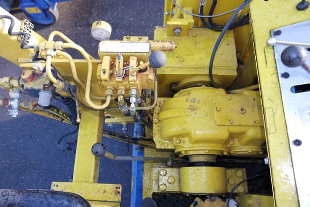 Wirtgen SF1000C Cold Planner/Milling Machine Year: 1989 - photo 6