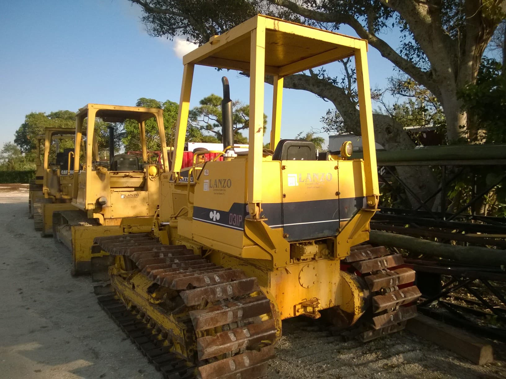Komatsu D31P-18 Bulldozer 1991 - Sold at MOLAI EQUIPMENT