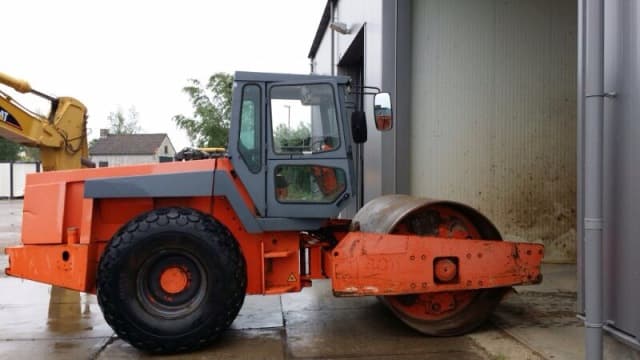 Hamm 4011D Single Drum Roller 1998 - Sold at MOLAI EQUIPMENT