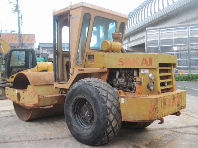 Sakai SV91 Single Drum Roller - photo 3