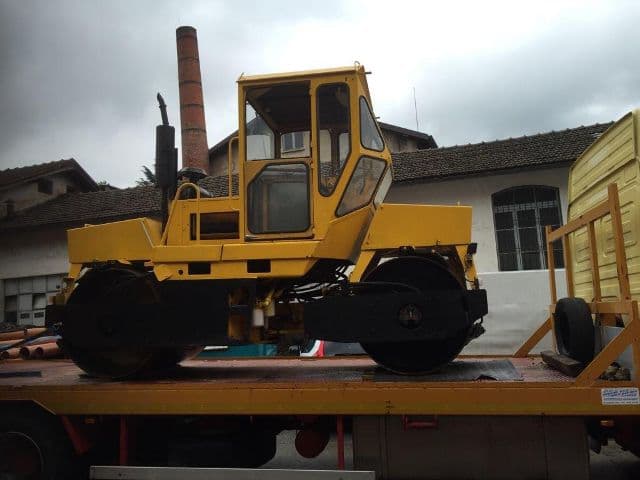 Dynapac CC21 Year: 1990 Tandem Roller 1990 - Sold at MOLAI EQUIPMENT