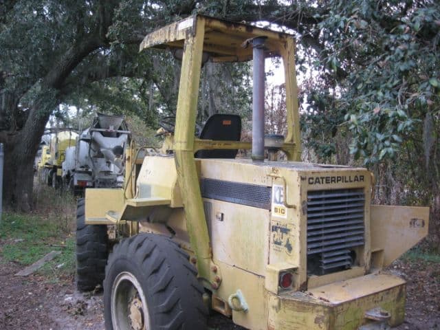 CAT 910 Year: 1989 Wheel Loader 1989 - Sold at MOLAI EQUIPMENT