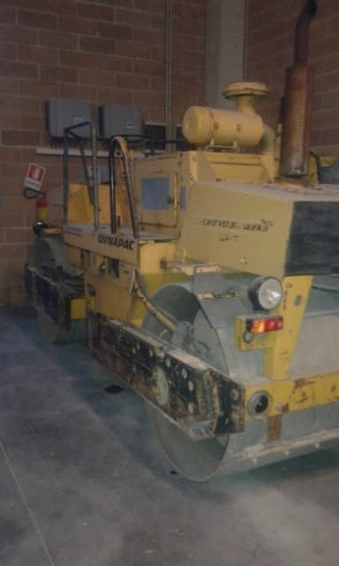 Dynapac CC21 Year: 1992 Tandem Roller - photo 2