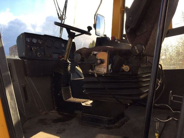 Dynapac CA302D Year: 1998 Single Drum Compactor with CAB - photo 6