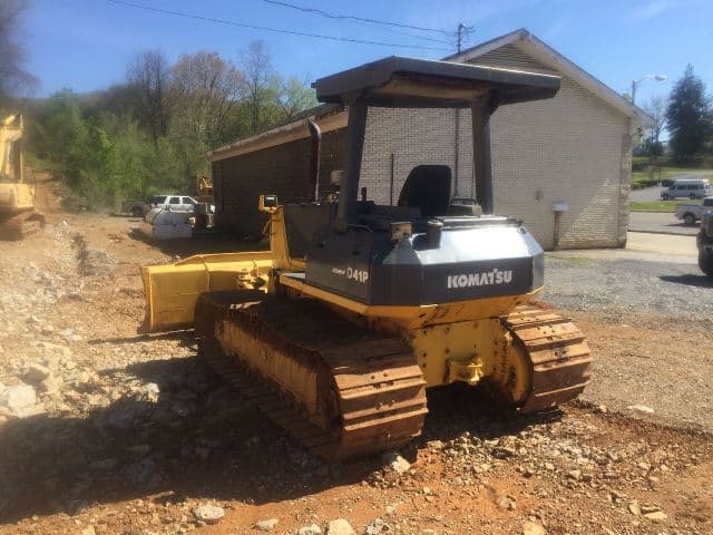 Komatsu D41P-6 Year: 1997 - photo 5