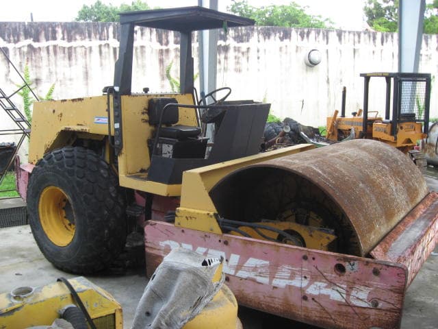 Dynapac CA251D Year: 1994 Single Drum Compactor - photo 3