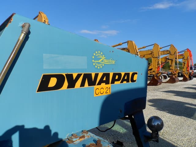 Dynapac CC21 Year: 1989 Tandem Roller - photo 2