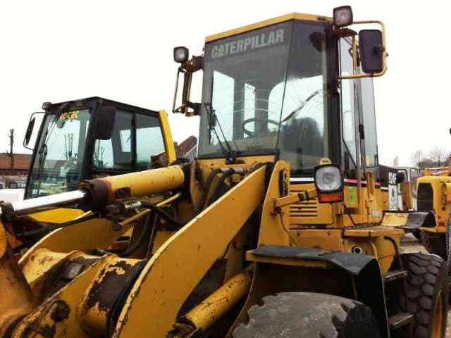 CAT 924F Year: 1997 Wheel Loader - photo 2