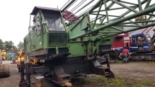 Hitachi KH300-2 Crawler Crane - photo 2