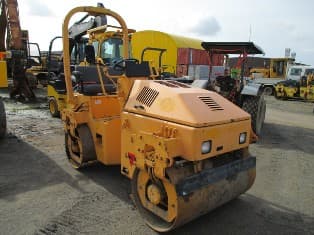 Sakai SW350 Tandem Roller - photo 3
