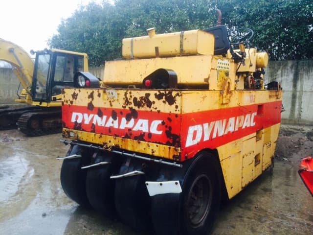 Dynapac CP22 Year 1996 Pneumatic Tire Roller - photo 2
