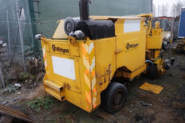 Wirtgen W1000C Year: 1994 Cold Planner – Milling Machine 1994 - Sold at MOLAI EQUIPMENT