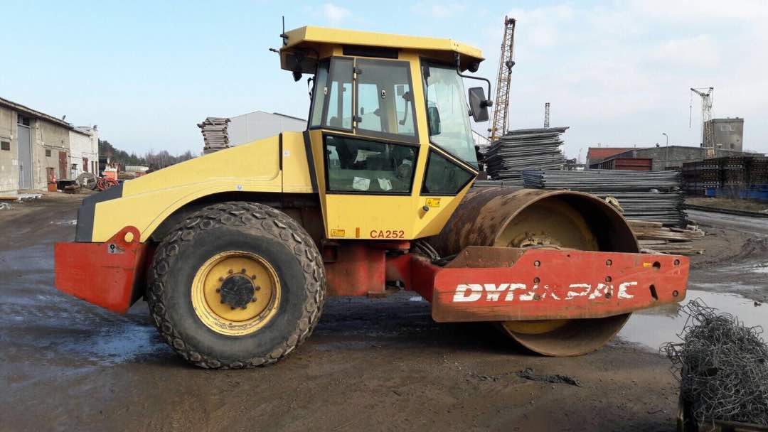 Dynapac CA252D Year: 2008 with Cab 2009 - For Sale at MOLAI EQUIPMENT