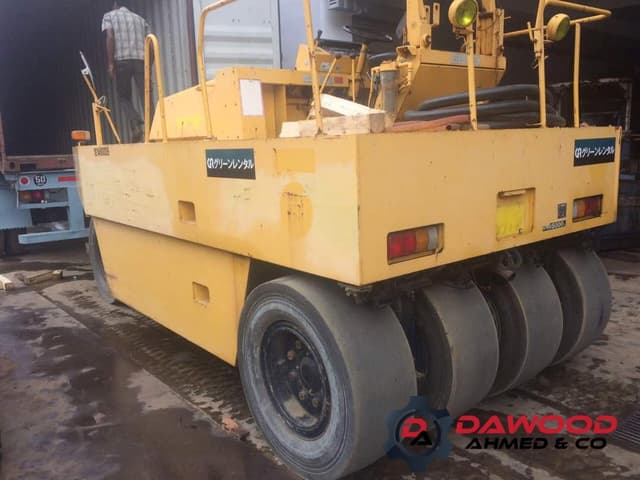 Sakai T2 Pneumatic Tire Roller - photo 2