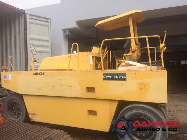 Sakai T2 Pneumatic Tire Roller - photo 4