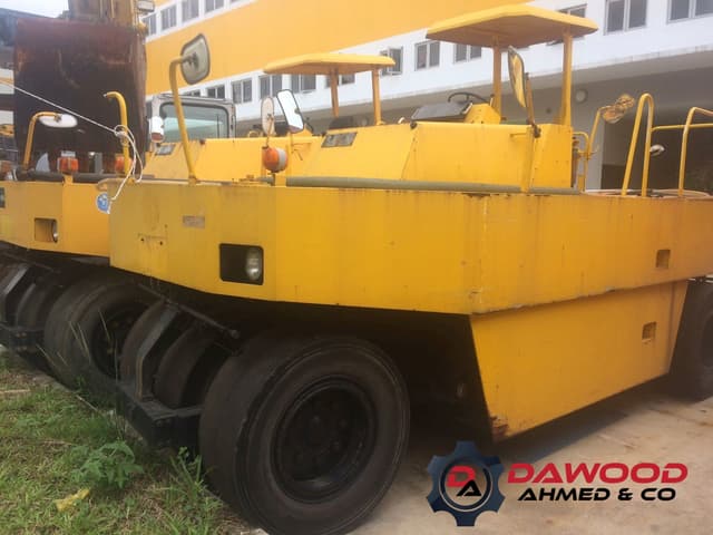 Sakai T2 Pneumatic Tire Roller - photo 7
