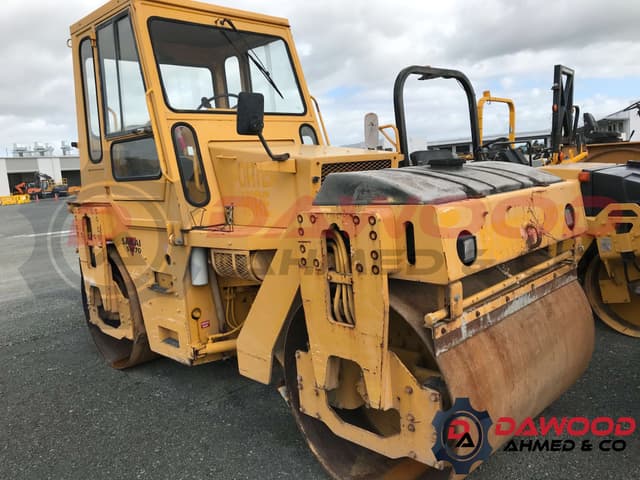 Sakai SW70 Tandem Roller with CAB - photo 2