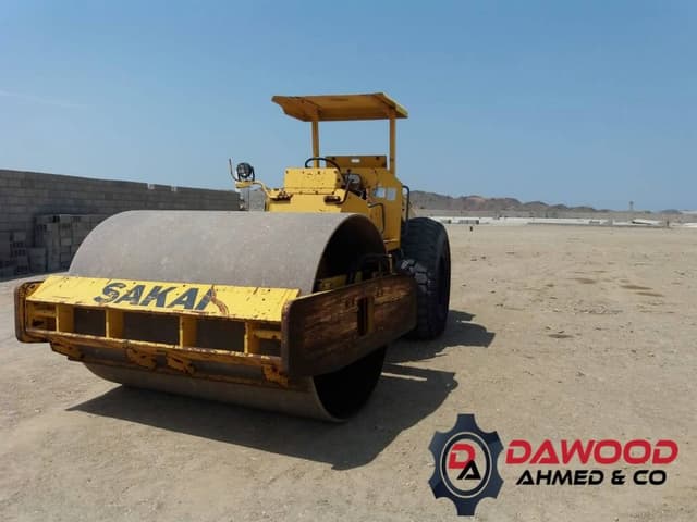 Sakai SV510D Single Drum Compactor, 6 Cyl Isuzu Engine - photo 2