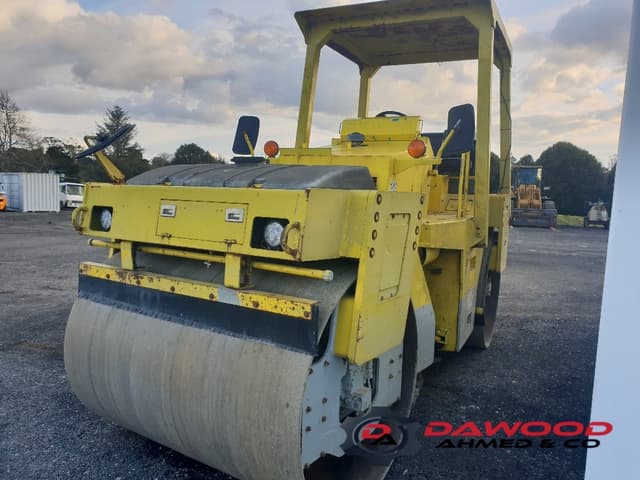 Sakai SW750 Tandem Roller - photo 2
