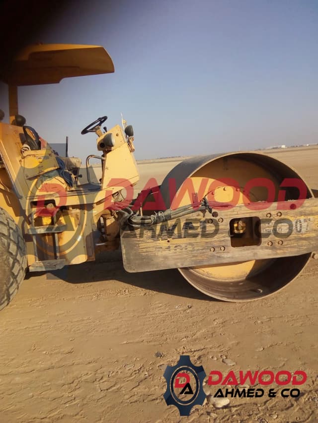 Used Sakai SV510D Compactor - 6 Cylinder Isuzu Engine - Year: 2000up - photo 2