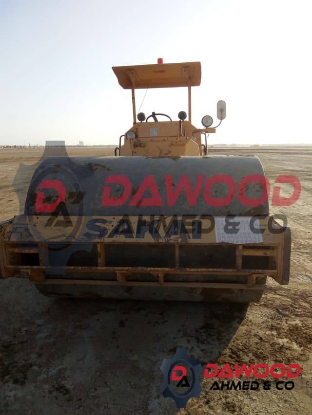 Used Sakai SV510D Compactor - 6 Cylinder Isuzu Engine - Year: 2000up - photo 4