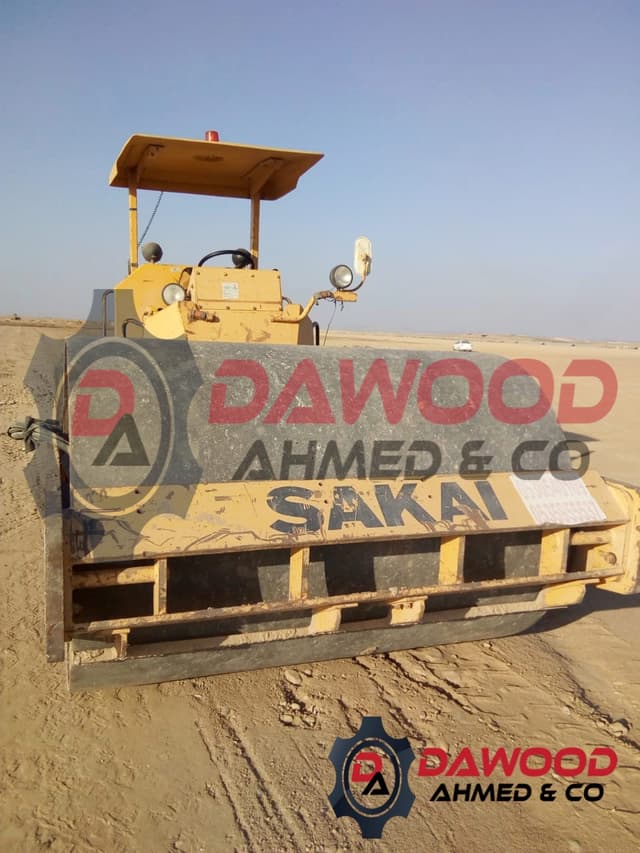 Used Sakai SV510D Compactor - 6 Cylinder Isuzu Engine - Year: 2000up - photo 5