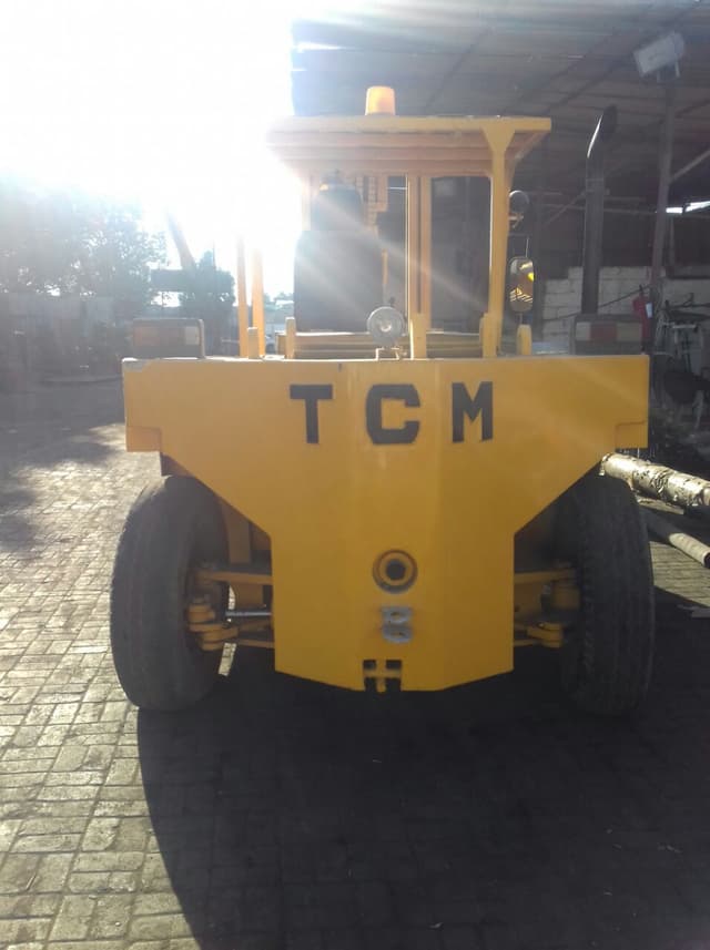 TCM FD100 Forklift 10 Tons Capacity - photo 2
