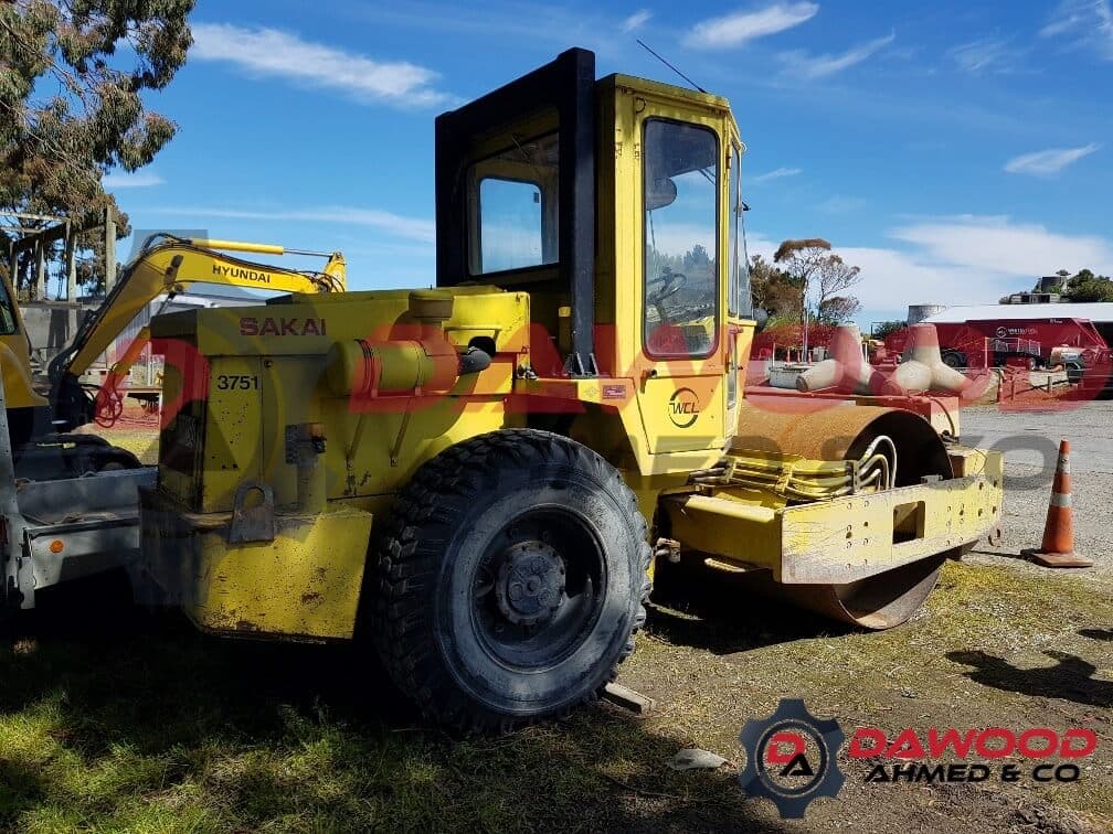 Sakai SV70D Year: 1996 with Cabin 1996 - Sold at MOLAI EQUIPMENT