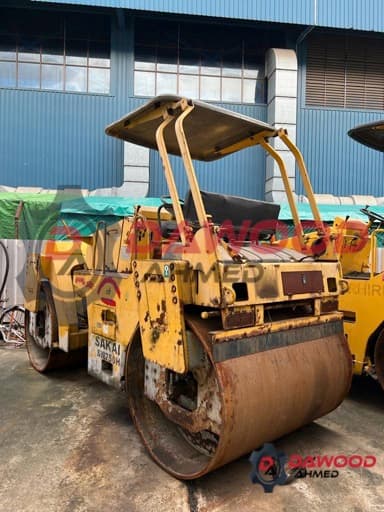 Sakai SW750 S/no: VSW7-10156 - Good working condition - Sold at MOLAI EQUIPMENT