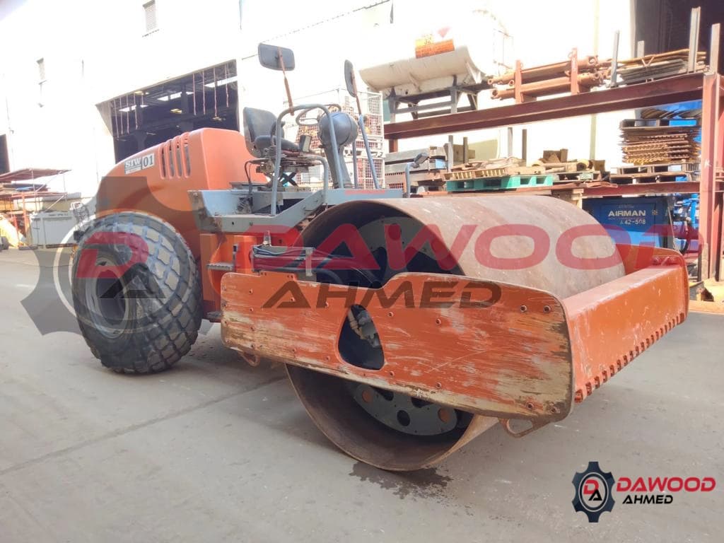 Hamm 3410 Vibration Roller Year: 2011 with Canopy - Good running machine 2011 - For Sale at MOLAI EQUIPMENT