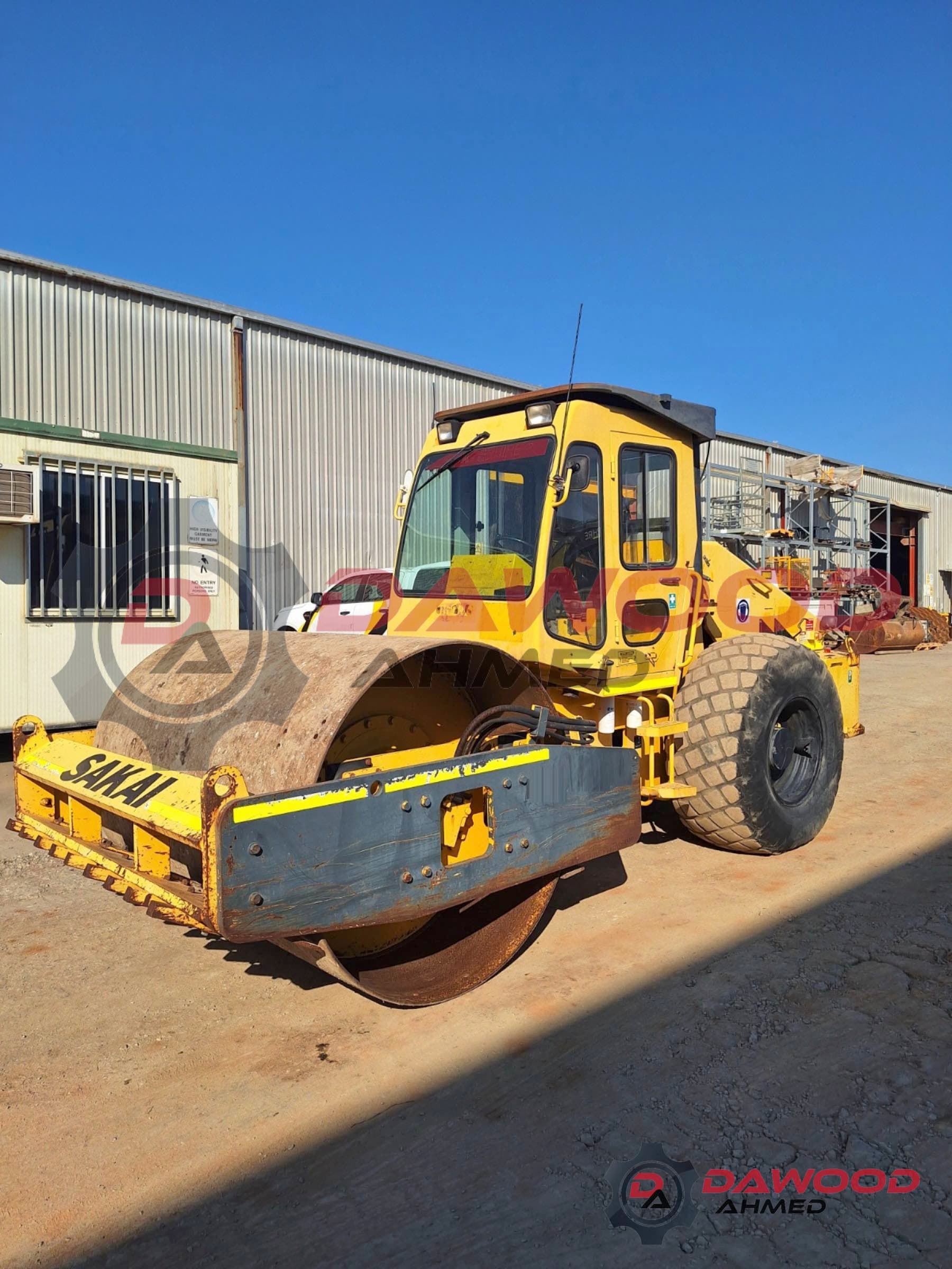 Sakai SV512DF-E Vibration Roller Year: 2009 with Cabin 2009 - For Sale at MOLAI EQUIPMENT