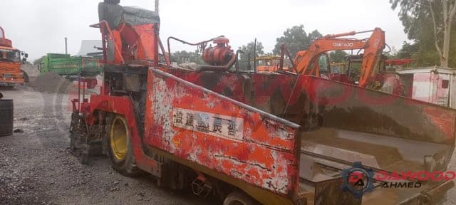 Used Niigata Asphalt Finisher - photo 4