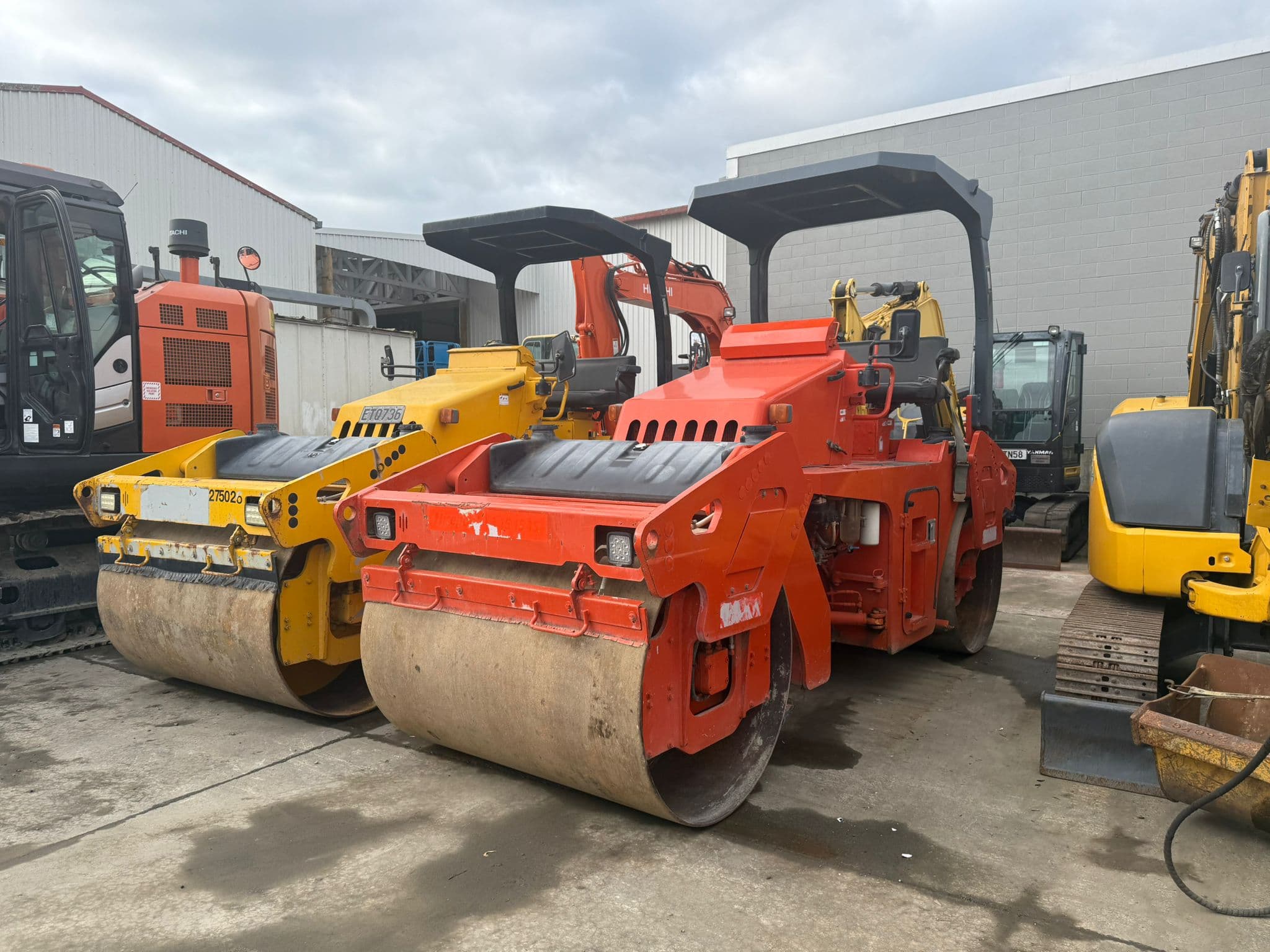 Sakai SW652 Tandem Roller Year: 2009 Unit 2 2009 - For Sale at MOLAI EQUIPMENT