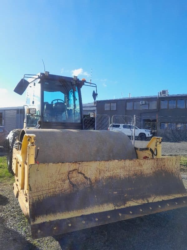 Hamm 3410 with Cabin and Blade Year: 2008 2008 - For Sale at MOLAI EQUIPMENT