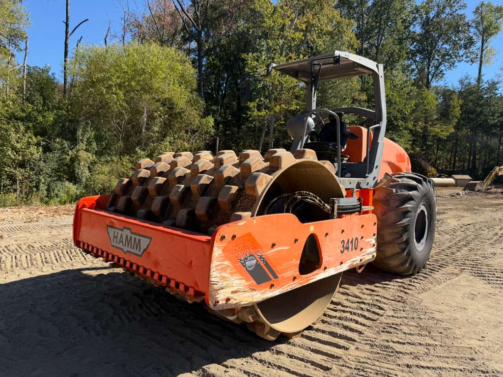 Used Hamm 3410P Vibration Roller for Sale | Good Condition - For Sale at MOLAI EQUIPMENT