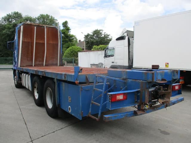 2003 Volvo FH12.460 - photo 2