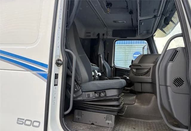 2012 Volvo FH500 - photo 13