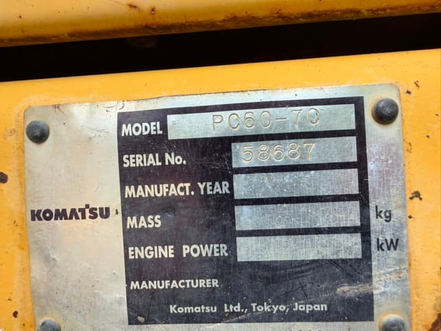1997 Komatsu PC60-7 Excavator - photo 11