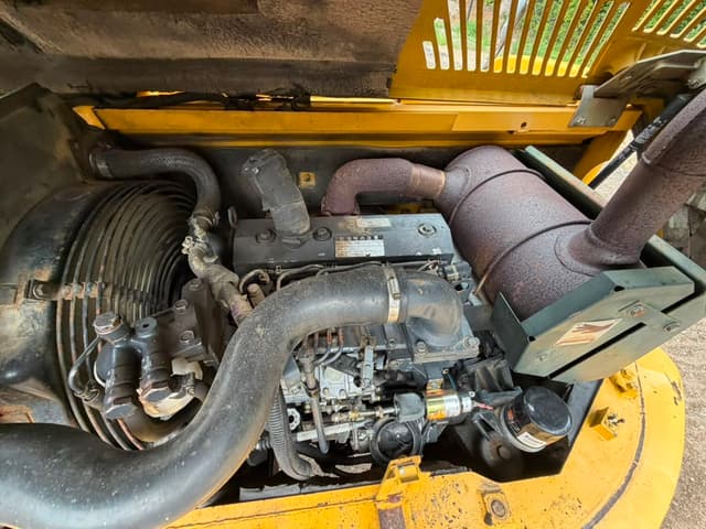 1997 Komatsu PC60-7 Excavator - photo 10