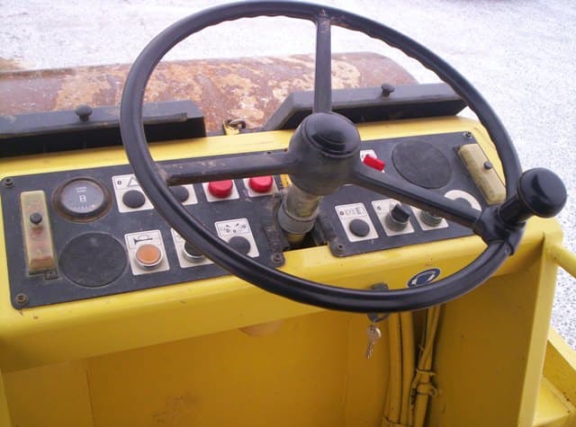 Bomag BW212D-2 Year: 1993 Single Drum Compactor - photo 3