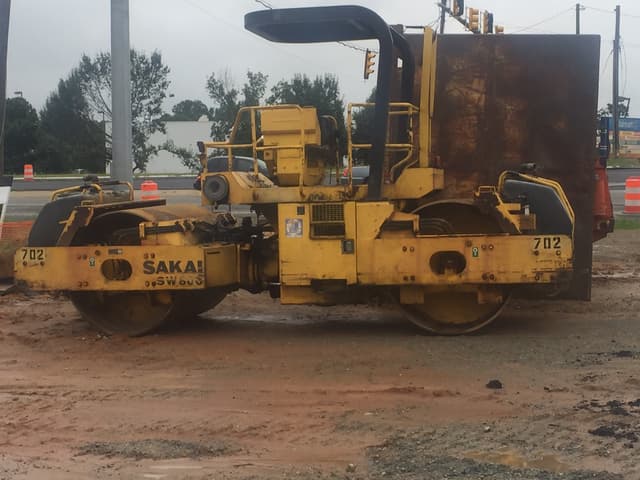 Sakai SW800 Tandem Roller Year 2001 - photo 2