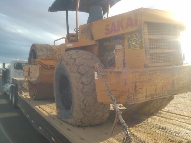 Sakai SV91TF Single Drum Compactor - photo 4