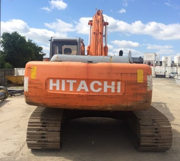HITACHI EX200-5 CRAWLER EXCAVATOR - photo 3